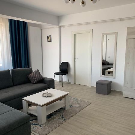 49Er Apartament Navodari Luaran gambar