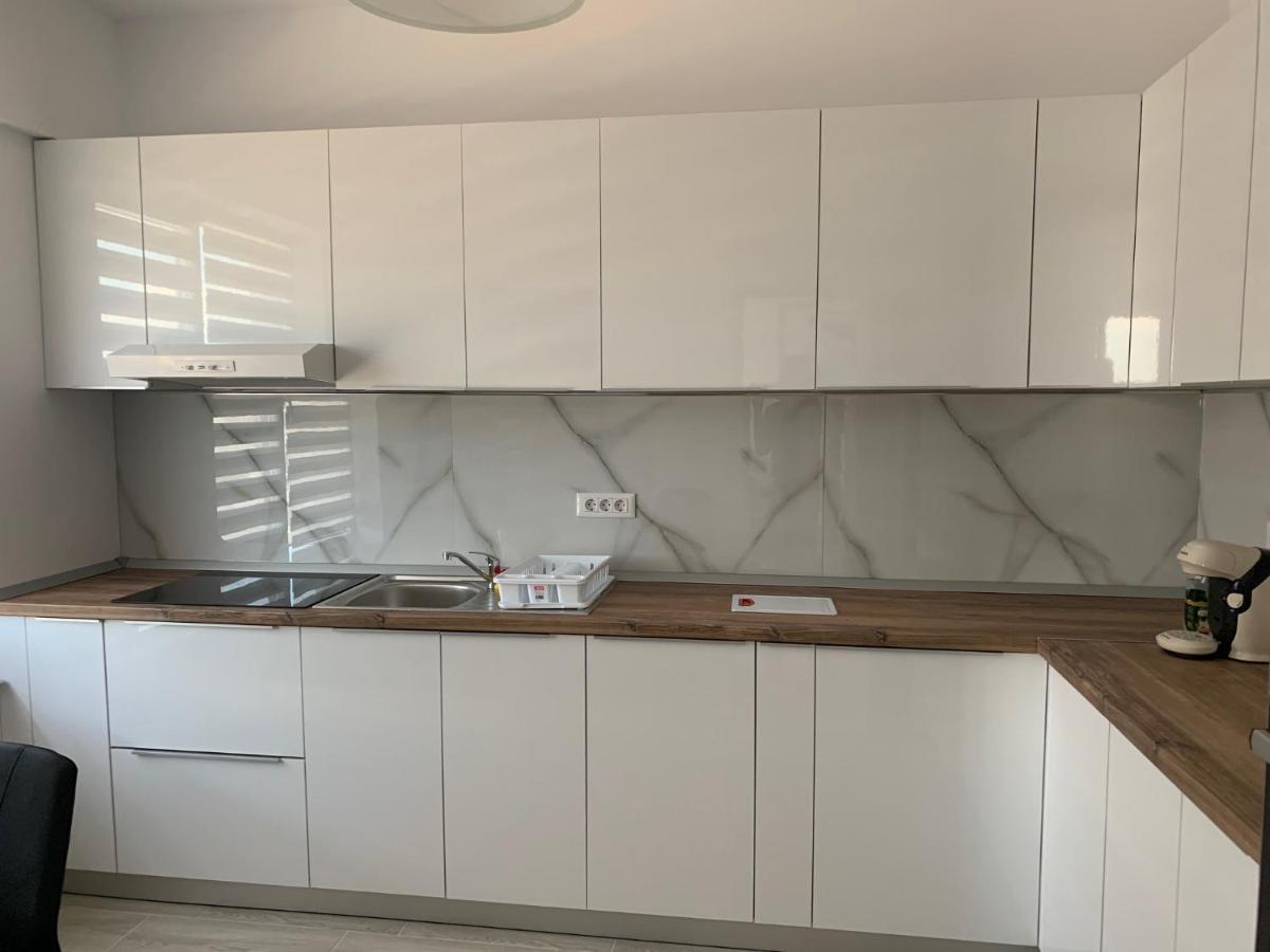 49Er Apartament Navodari Luaran gambar