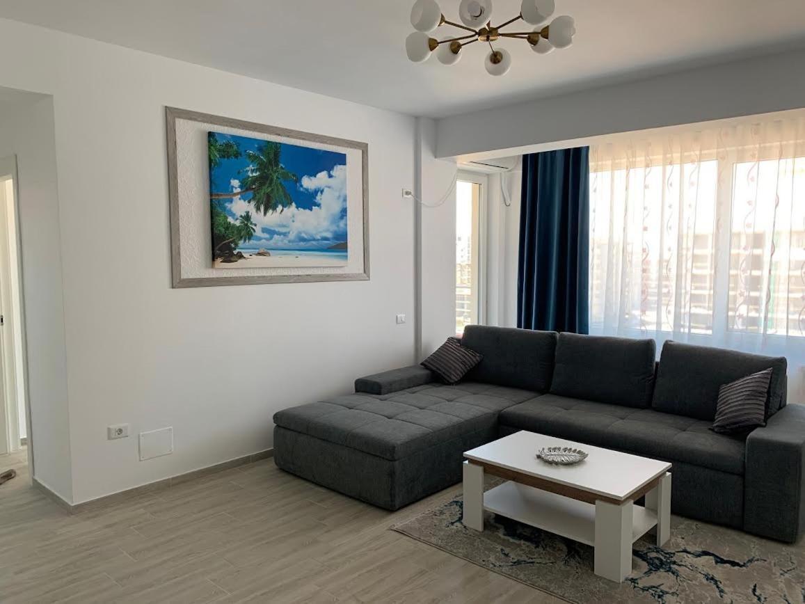 49Er Apartament Navodari Luaran gambar
